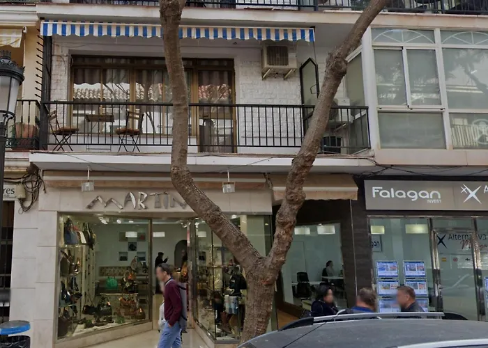Beautiful Coastal 3-Bedroom - 1 Minute Away From Fuengirola Beach