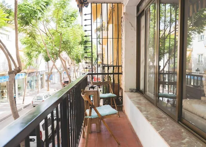 Beautiful Coastal 3-Bedroom - 1 Minute Away From Fuengirola Beach