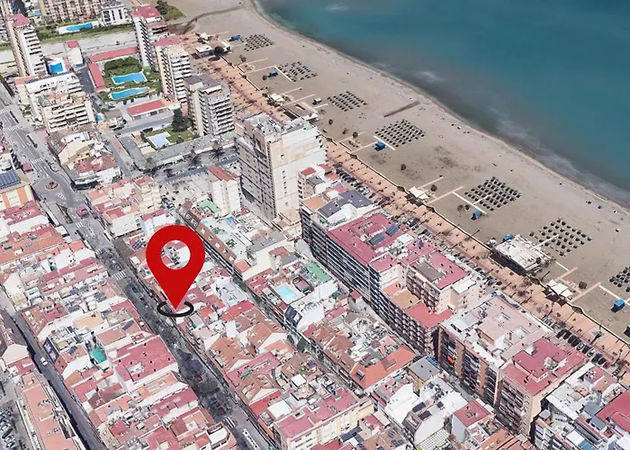 Beautiful Coastal 3-Bedroom - 1 Minute Away From Fuengirola Beach